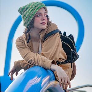 Meet your Posher, Chloe